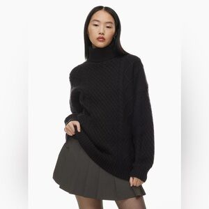 #166 SUNDAY BEST TURTLENECK SZ S P 21.5” L 25.5”